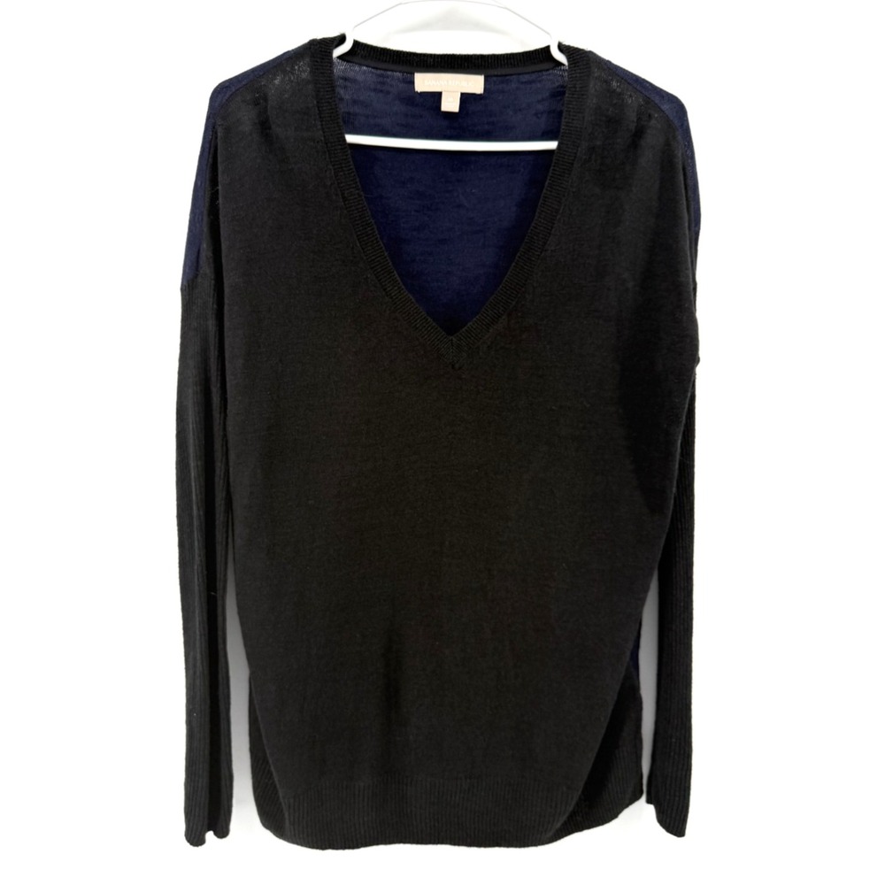 Banana Republic Linen V Neck Sweater Black Front Navy Back Split Hem Women M EUC